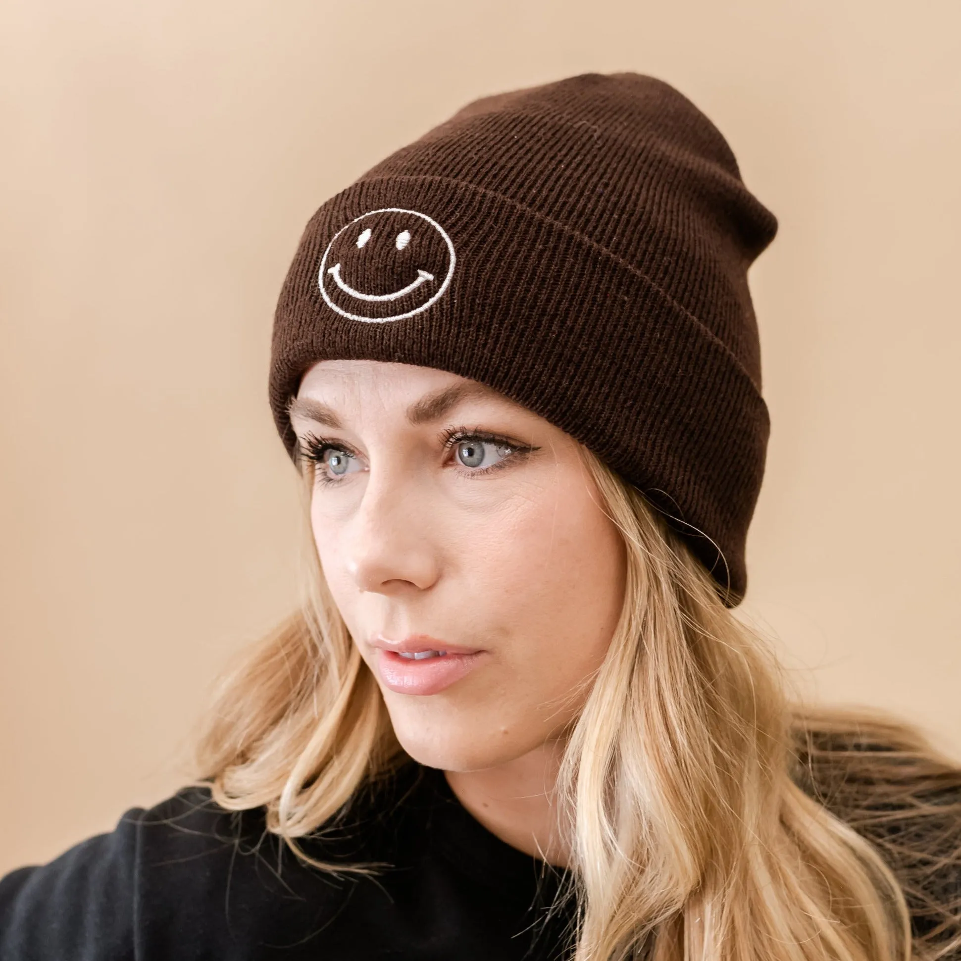 Adult Beanie - Simple Smiley - Brown w/ Cream