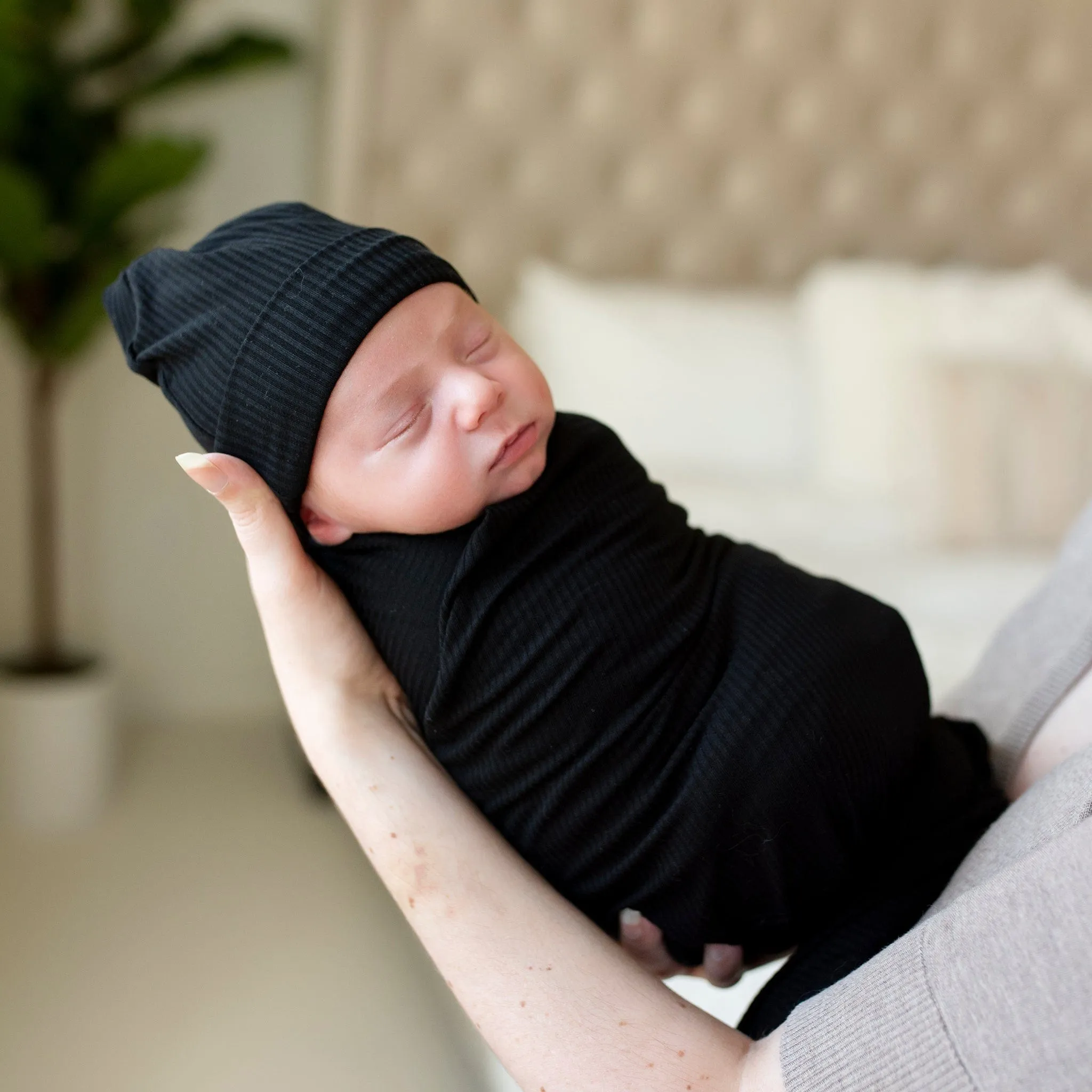 Black Ribbed Swaddle Beanie Set