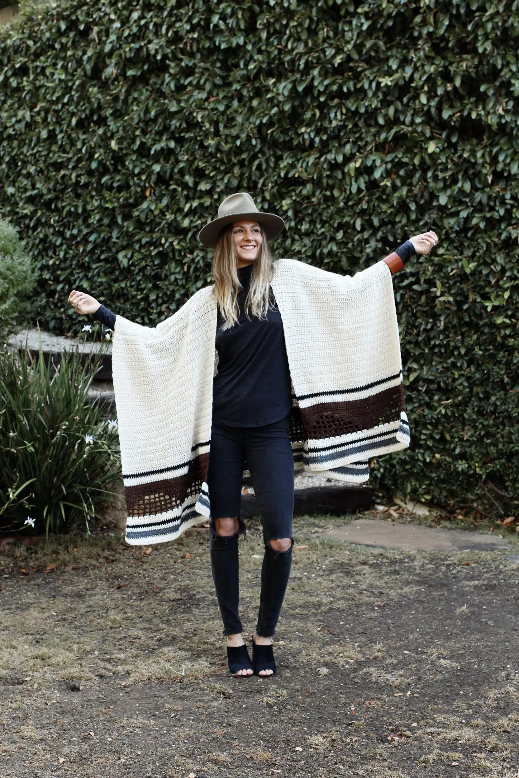 Crochet Kit - Westbound Poncho