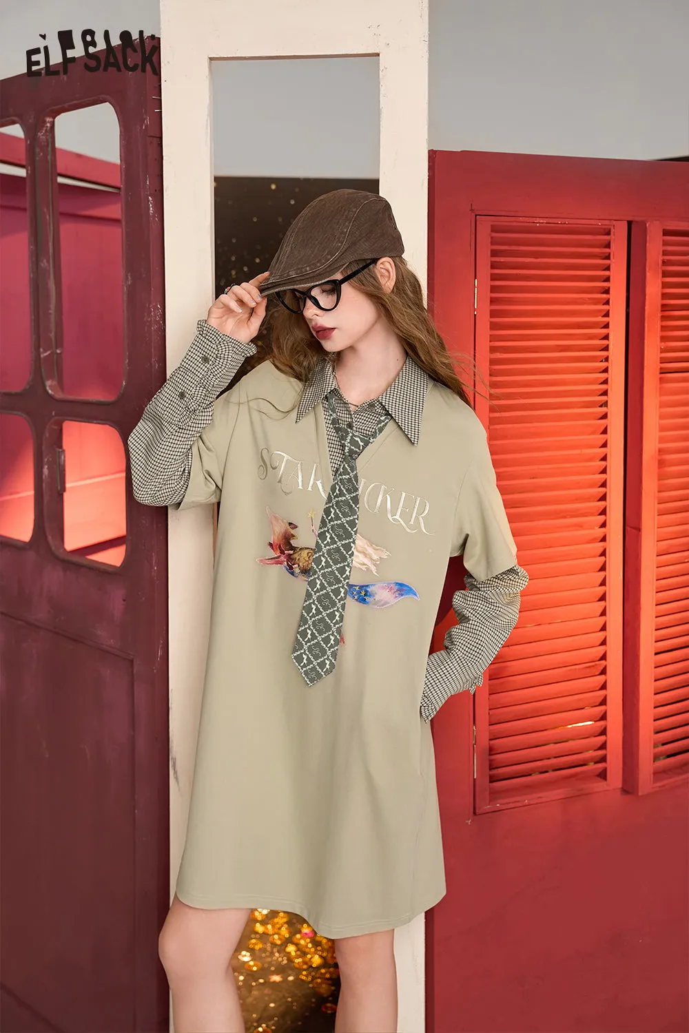 ELFSACK 2024 Autumn New Arrive College Khaki Fake Two-piece Plaid Splicing Printed Design Sweater Dress for Women