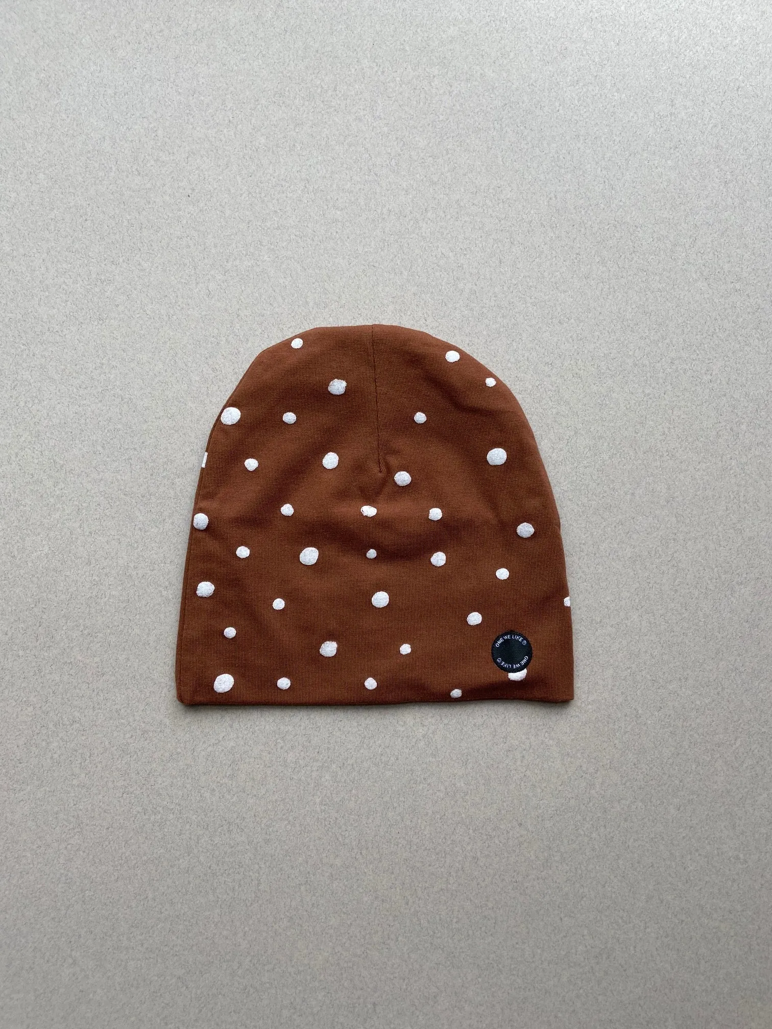 HAT DOTS BROWN