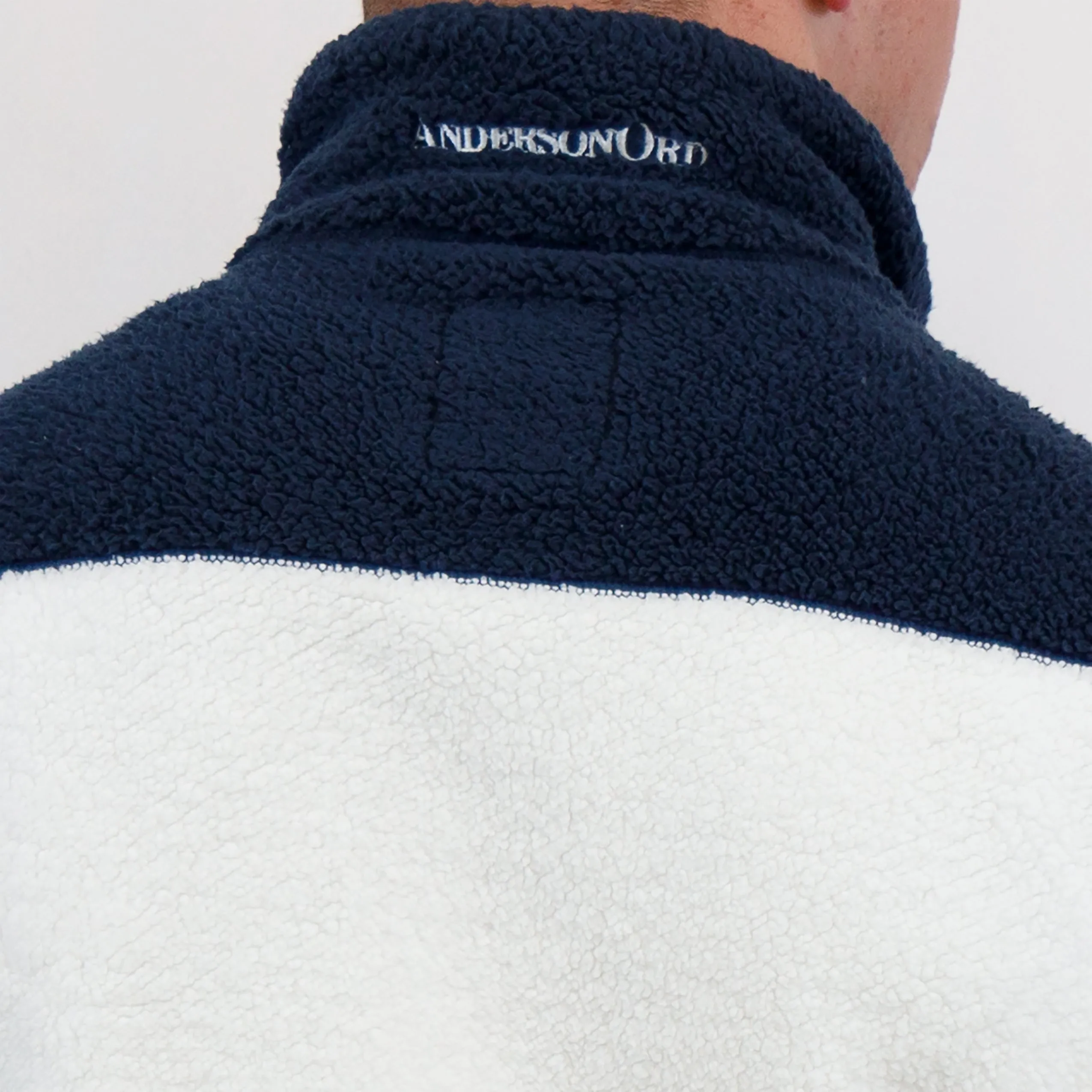 Lux Fleece - White/Navy