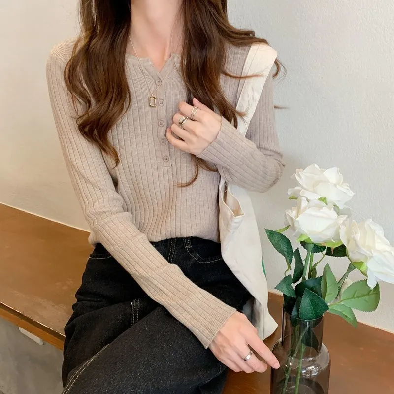 METAVERSMALL Autumn and winter Korean semi-open neck slim-fitting bottomed knitted sweater 2023 foreign style design sense thin pullover sweater women