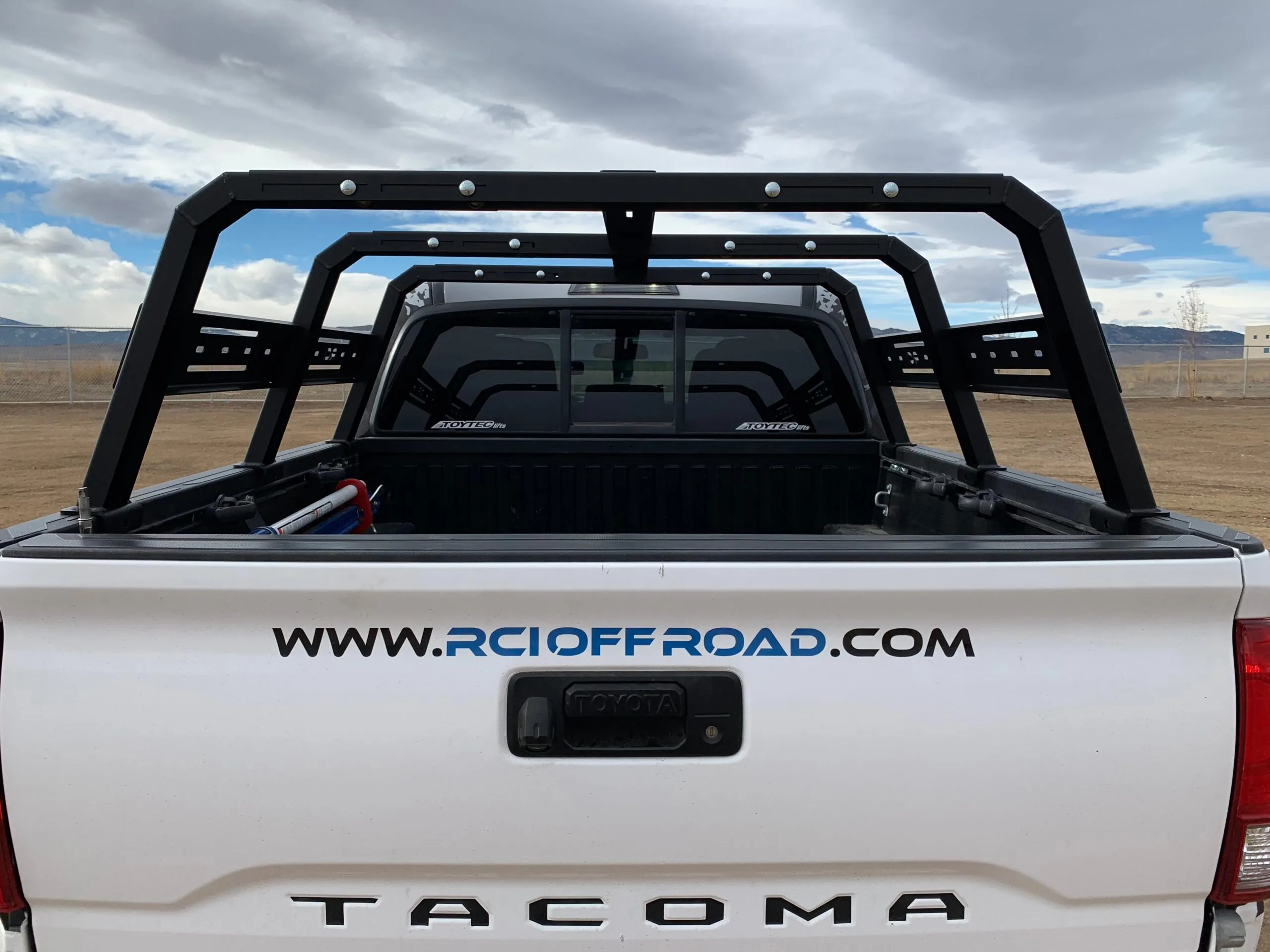 RCI 18" HD Bed Rack For Tacoma (1995-2023)