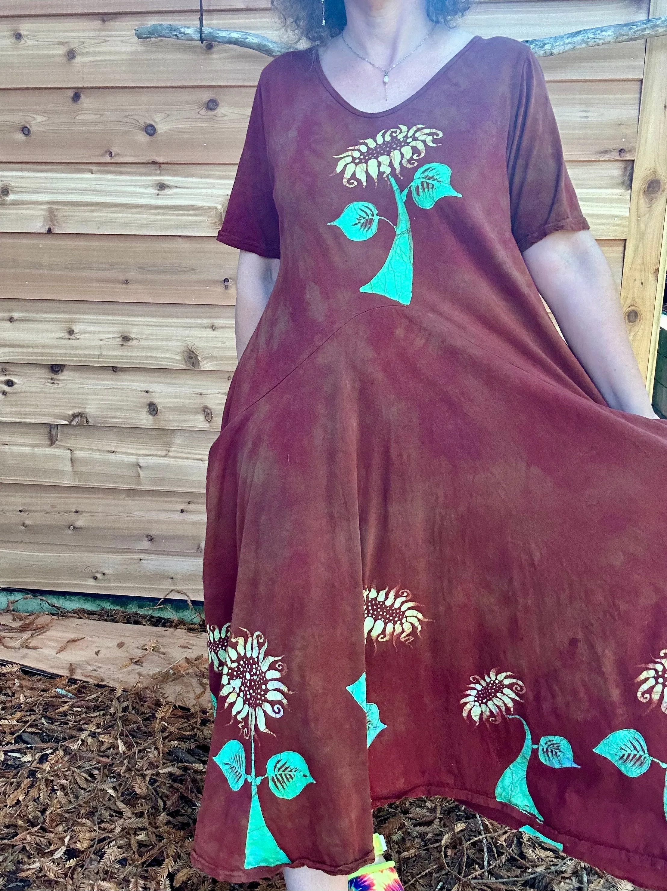 Red Sunflower Batik Dress With Pockets - Size Large