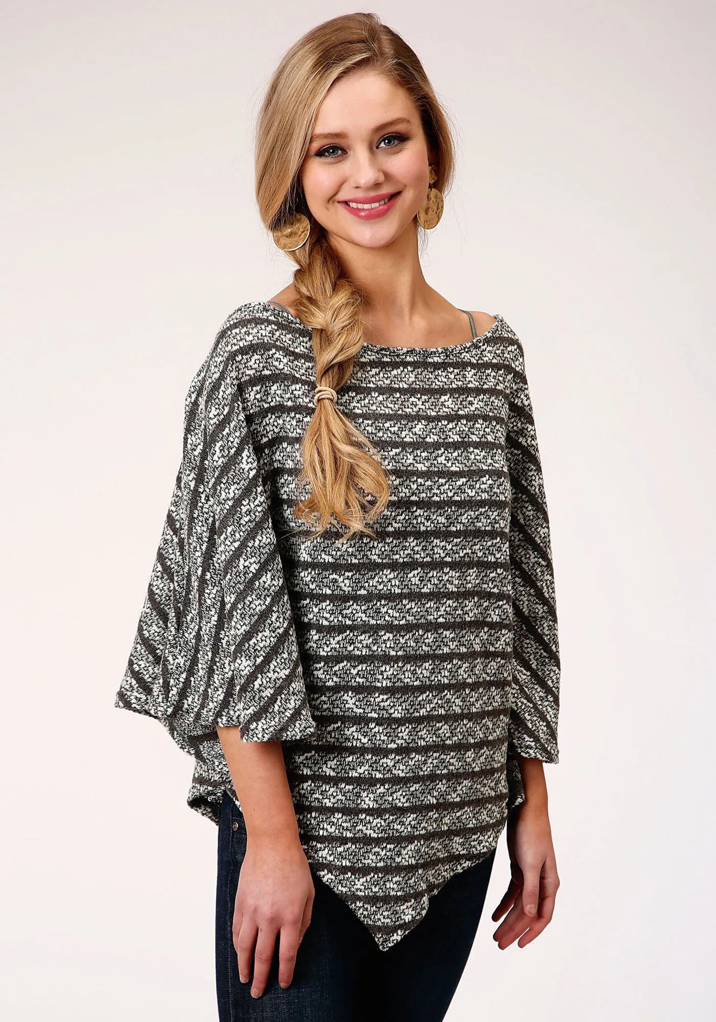 Roper Womens Black/White Cotton Blend Open Knit S/S Poncho