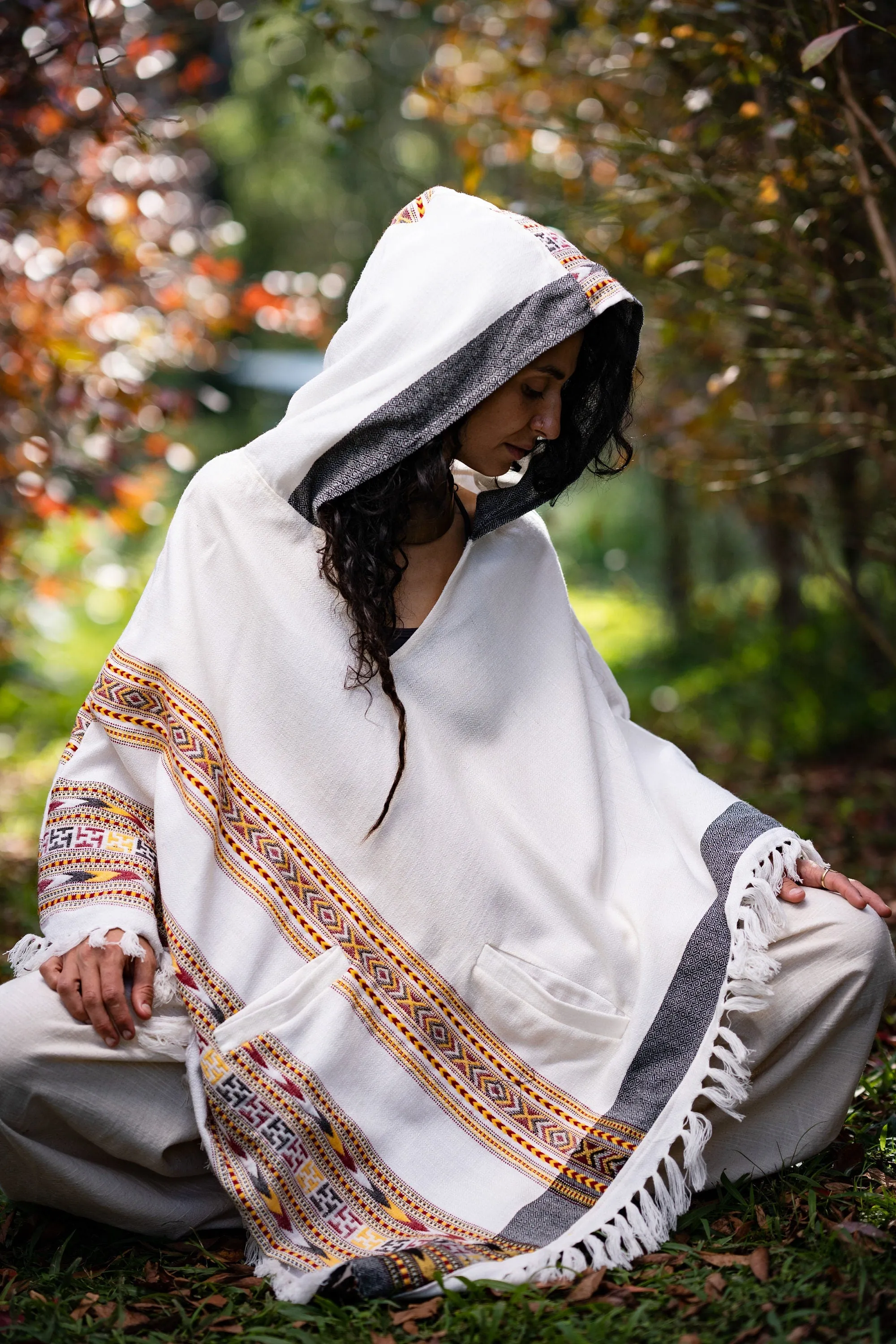 SAMADHI Womens Hooded Poncho Pure White Cashmere Yak Wool and Acrylic Wool Blend Tribal Embroidery Large Hood Two Pockets Shaman AJJAYA