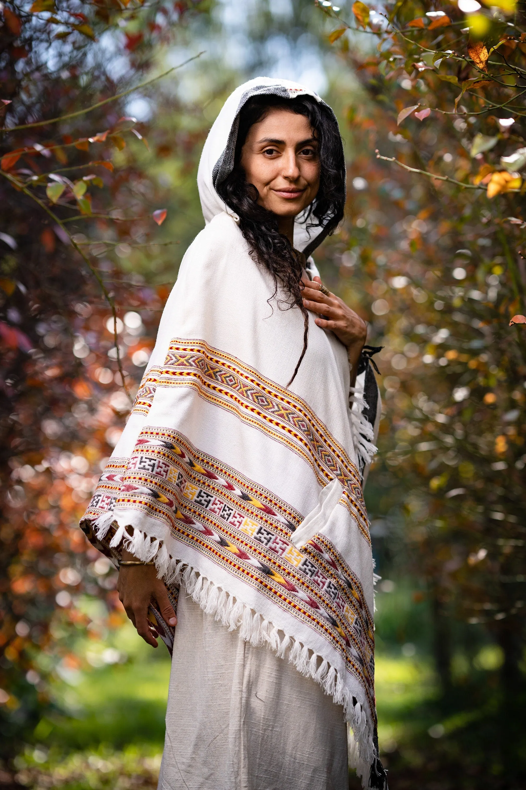 SAMADHI Womens Hooded Poncho Pure White Cashmere Yak Wool and Acrylic Wool Blend Tribal Embroidery Large Hood Two Pockets Shaman AJJAYA