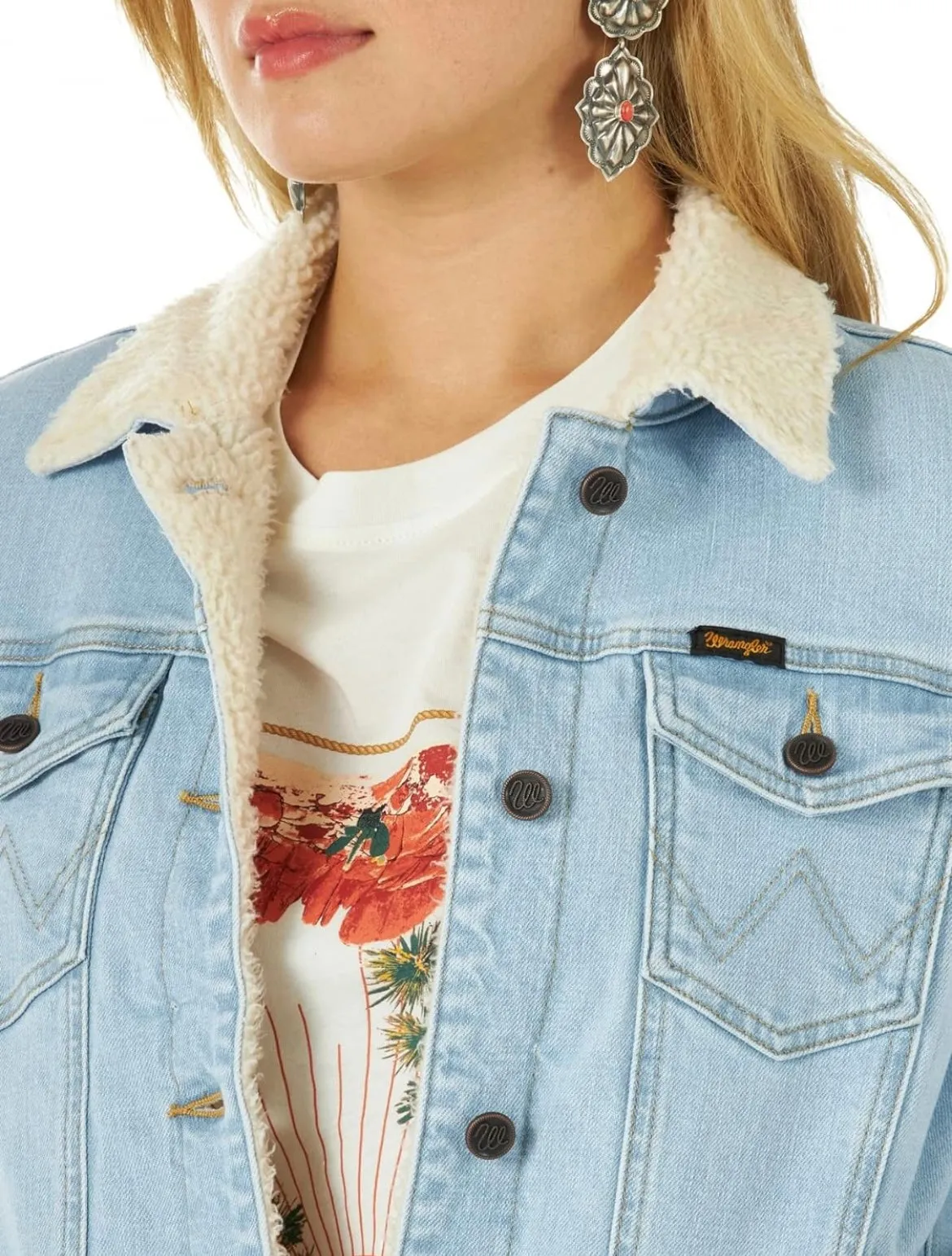 Women's Wrangler Retro® Sherpa Lined Western Denim Jacket in Bleached Denim