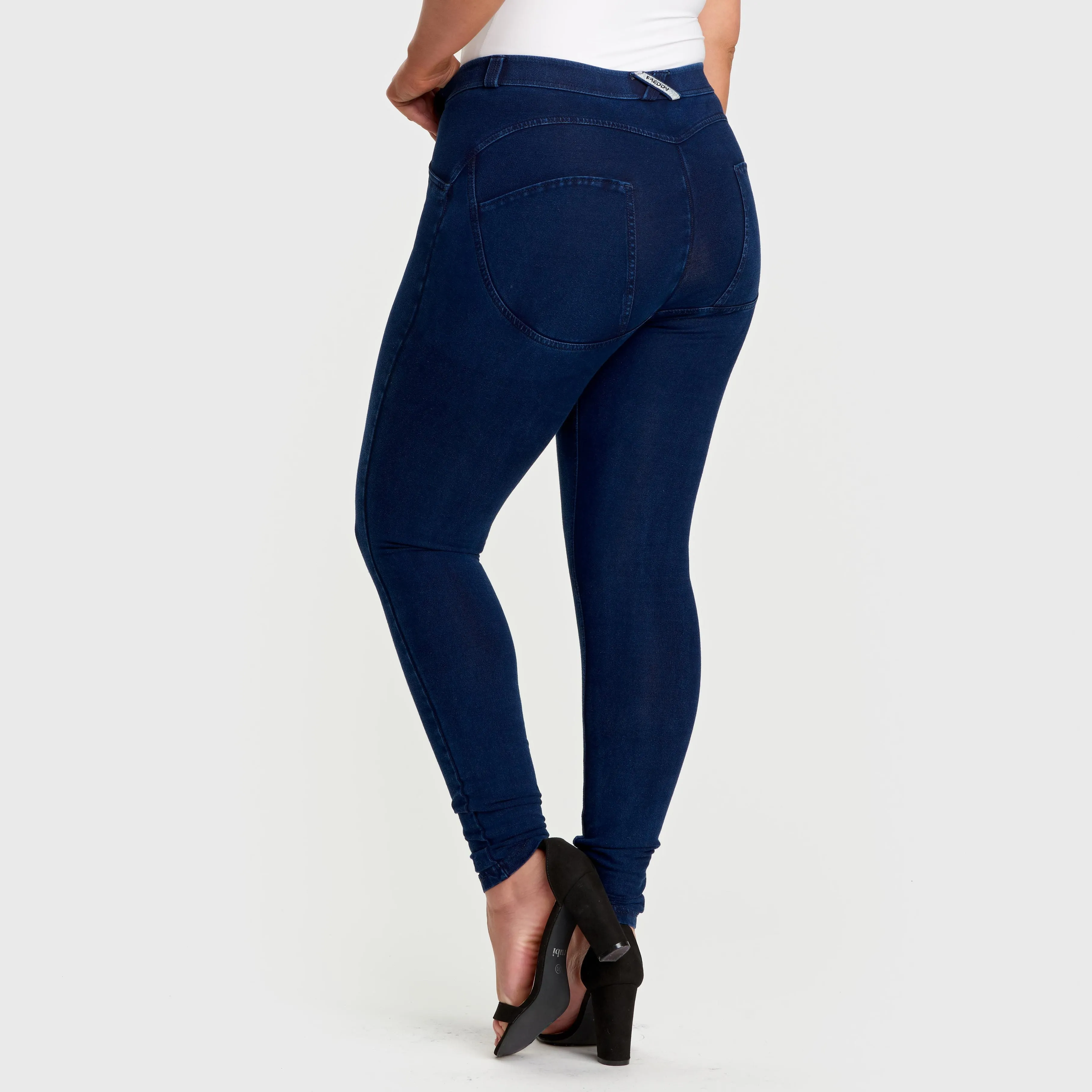 WR.UP® Curvy Denim - High Waist - Full Length - Dark Blue   Blue Stitching