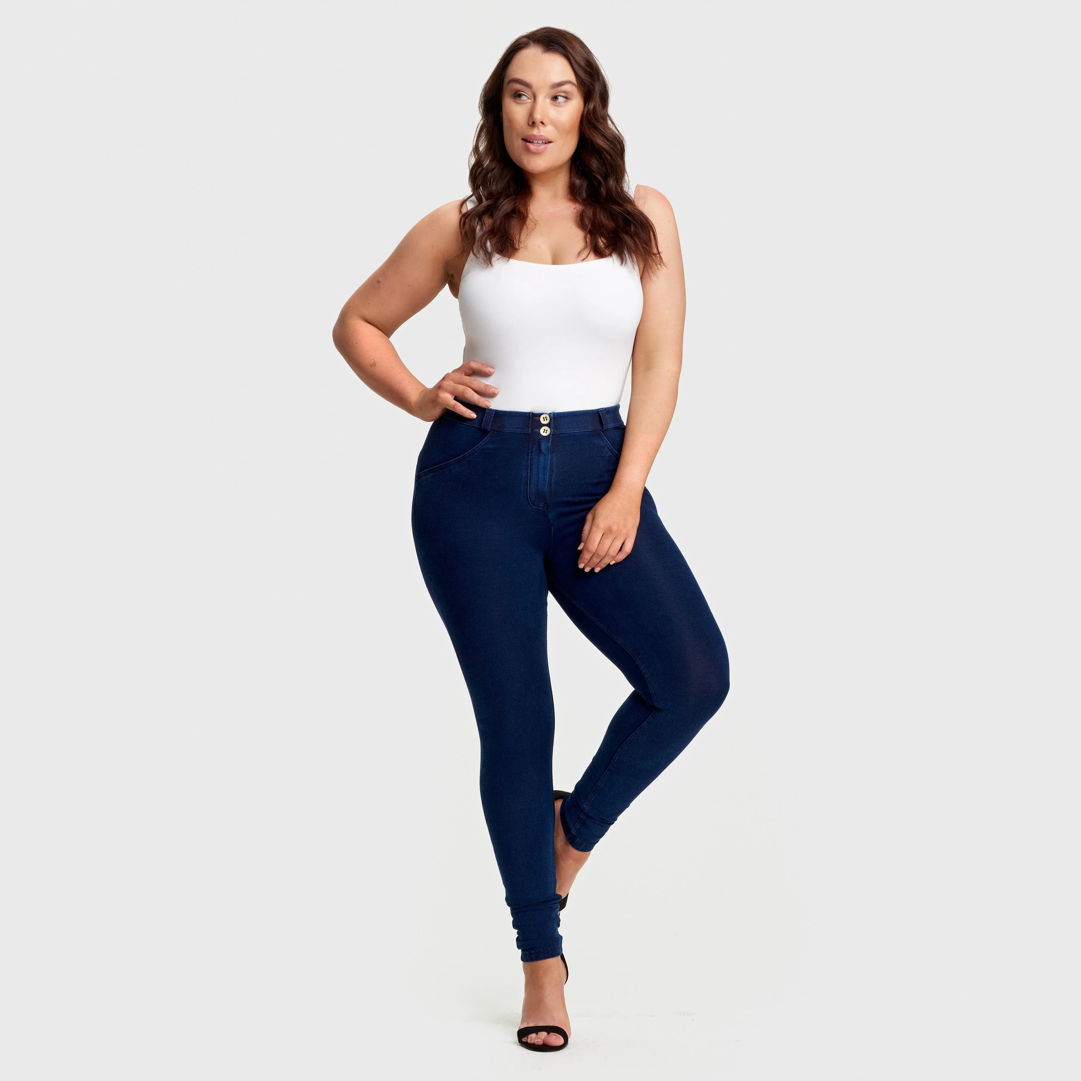 WR.UP® Curvy Denim - High Waist - Full Length - Dark Blue   Blue Stitching